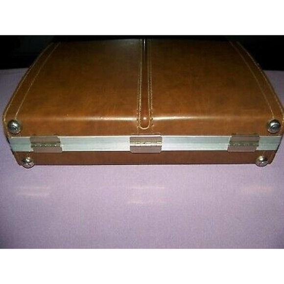 Vintage Cassette Carrying Case - Picture 1 of 6